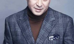 张嘉译演员,从荧幕硬汉到人生导师的蜕变之路