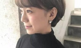 露耳短发图片